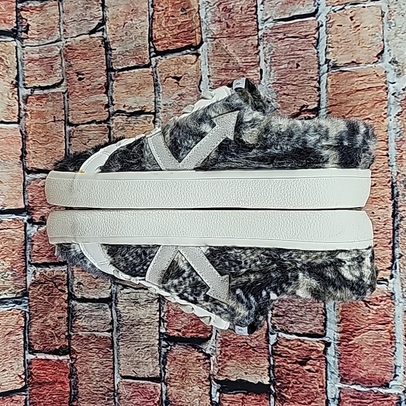 VINTAGE HAVANA FURRY MULE, WOMANS SIZE 6.5 GUC - Picture 6 of 10